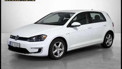 VOLKSWAGEN GOLF E / 115HK / R.KAMERA / CC / SKINN / EU.27++