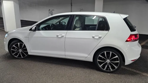 VOLKSWAGEN eGolf
