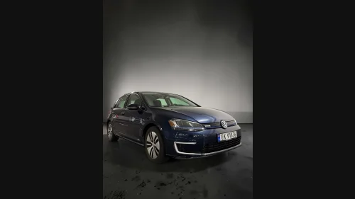 VOLKSWAGEN eGolf E-Golf /KEYLESS/CRUISECONTROL/SKINN/1-EIER