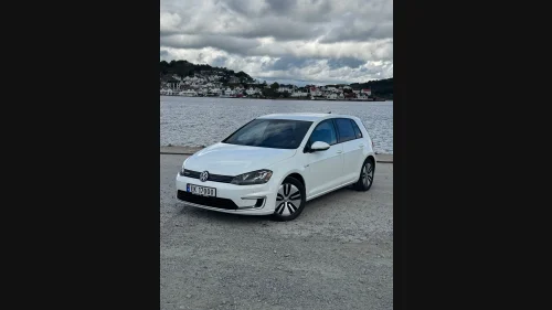 VOLKSWAGEN E-GOLF