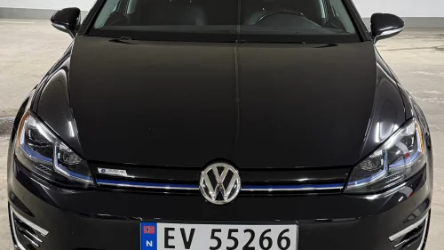 VOLKSWAGEN E-Golf E-Golf