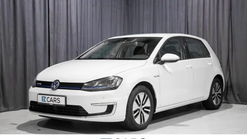 VOLKSWAGEN GOLF 24KW / Ny EU2028 / Ny Service / Keyless / R.Kamera /DAB
