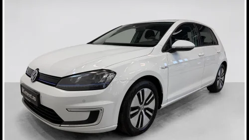 VOLKSWAGEN GOLF 115HK ACC NAVI R.KAMERA KEYLESS DAB LED EU-2028 S+V