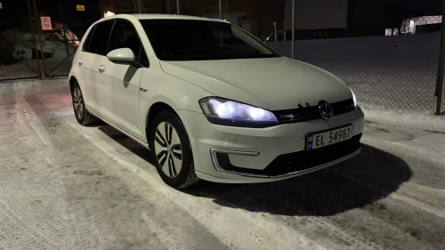 VOLKSWAGEN GOLF Eu godkjent til August 2027