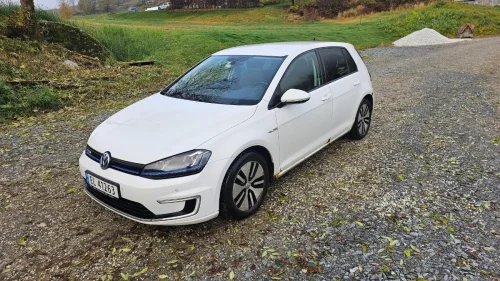 VOLKSWAGEN GOLF Adaptiv cruisekontroll, Ryggekamera, Navigasjon
