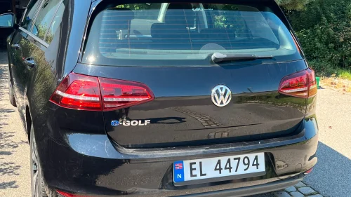 VOLKSWAGEN GOLF 85E1F