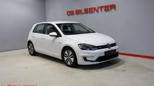 VOLKSWAGEN GOLF e-golf, Automat, Navi, Dynaudio, ACC, 2 sett hjul ++