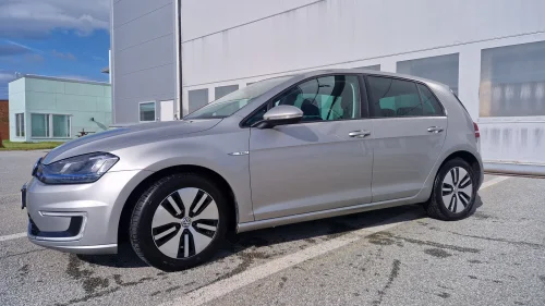 VOLKSWAGEN GOLF e-Golf COMFO 85 E1F