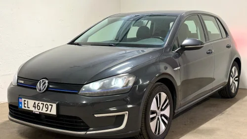 VOLKSWAGEN GOLF Skinn/ACC/Dab/EU 12.27/Kamera/Navi/Isofix/Sjekk her!