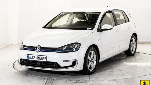 VOLKSWAGEN GOLF SKINN ADAPTIV CRUISE LED NAVIGASJON