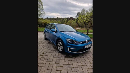 VOLKSWAGEN GOLF E-Golf / ACC / Navigasjon / Keyless