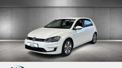 VOLKSWAGEN GOLF Skinn | Adaptive cruisekontroll | EU til 2027 | 85Kw