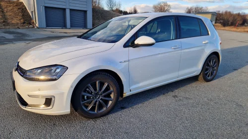 VOLKSWAGEN GOLF E-Golf