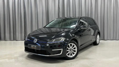 VOLKSWAGEN GOLF 116HK 85kW ACC NAVI ISOFIX R.KAMERA EU2027
