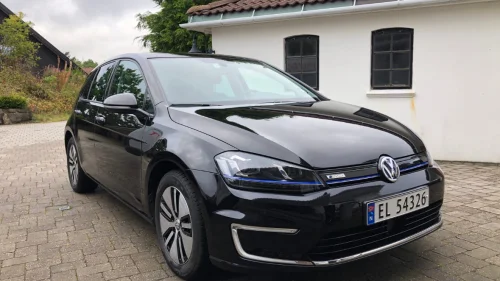 VOLKSWAGEN GOLF EU godkjent 08-2027 / lav km. / varmepumpe etc