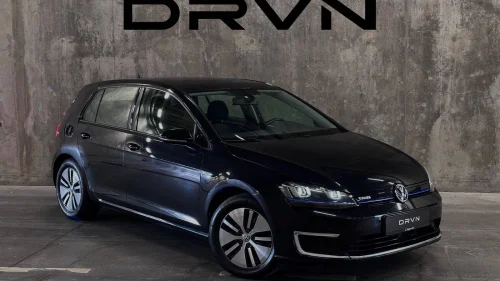 VOLKSWAGEN GOLF 115hk / LED / Nylig EU / Bluetooth / Navi++