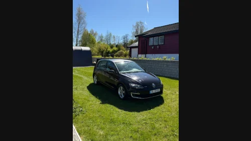 VOLKSWAGEN GOLF E-golf