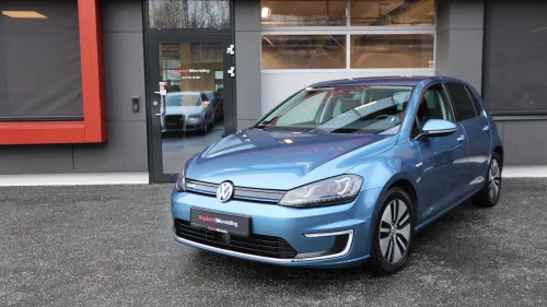 VOLKSWAGEN GOLF E-Golf/Norsk/Exclusive/ACC/Keyless/Skinn/Dynaudio/R.Kam