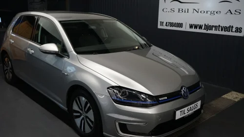 VOLKSWAGEN GOLF Comfortline, LED,Navi,Isofix,BT,Isofix,Cruise,PDC,DAB+
