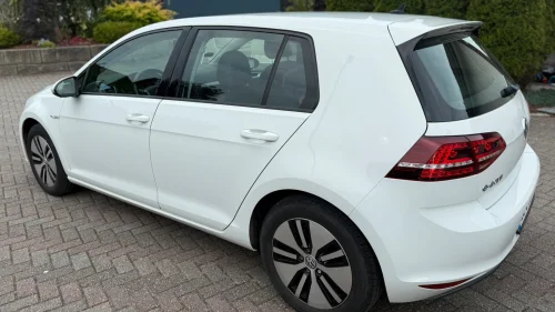 VOLKSWAGEN GOLF E-Golf
