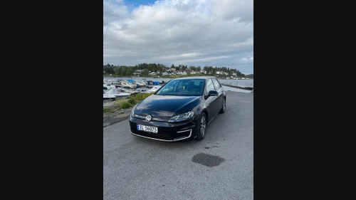 VOLKSWAGEN GOLF E - golf