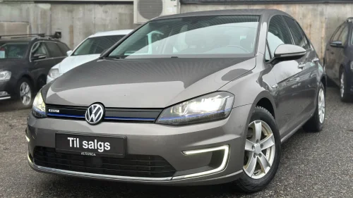 VOLKSWAGEN GOLF e-Golf/Navi/CC/R.Kam/Navigasjon/R.Sensor/Dab/2eiere +++