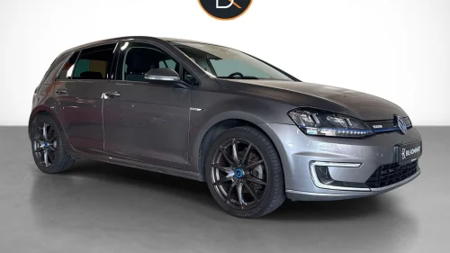 VOLKSWAGEN GOLF | EU-godkjent til 1-2027 | Pen bil med stilige felger |