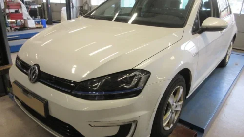 VOLKSWAGEN GOLF E-GOLF