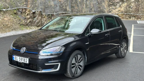 VOLKSWAGEN GOLF E-Golf AdaptivCruise/Dynaudio/Skinnseter