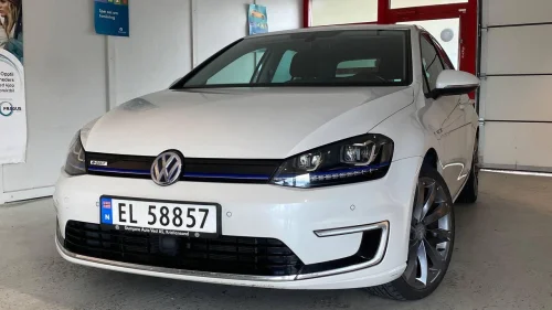 VOLKSWAGEN GOLF EU 09.2027 // HISTORIKK // R.KAM // NAVI // CRUISE ++