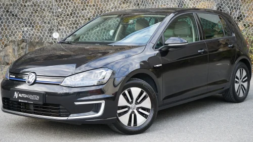 VOLKSWAGEN GOLF E-GOLF/Skinn/Keyless/Kamera/1-eier/Ny service og EU++