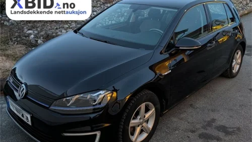 VOLKSWAGEN GOLF Eu ok til 28.01.2027/142.000km
