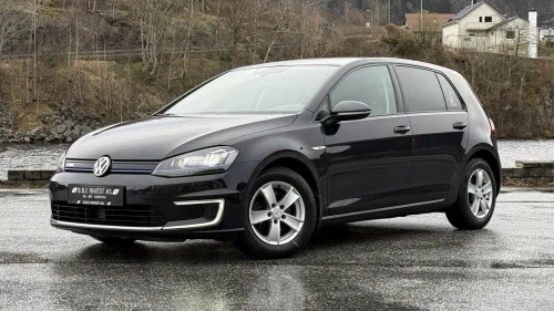 VOLKSWAGEN GOLF E-GOLF/116HK/190WLTP/NAVI/P.SEN/DAB/BT/ACC/EUOK-FEB2027