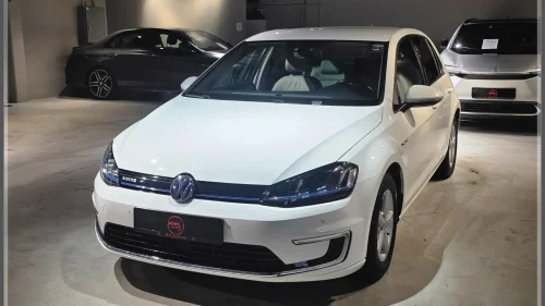 VOLKSWAGEN GOLF 190KM/SKINN/RYGGEKAMERA/KEYLESS/ACC/EUOK2027