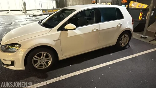VOLKSWAGEN GOLF cruisekontroll ryggekamera navigasjon eu ok til 02.2027