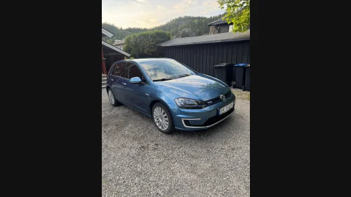 VOLKSWAGEN GOLF Volkswagen e-Golf 2015