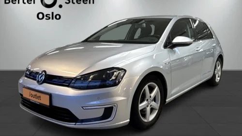 VOLKSWAGEN GOLF e-Golf Exclusive TILSTANDSRAPPORT/ACC/SKINN/KAMERA