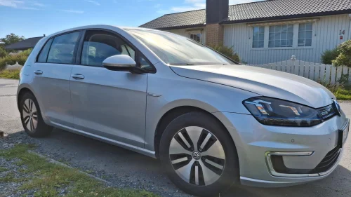 VOLKSWAGEN GOLF E-Golf 115 HK