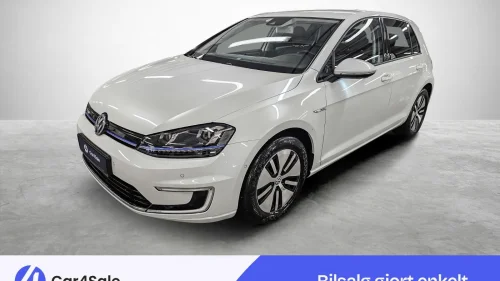 VOLKSWAGEN GOLF 190km/ Topputstyrt/ S+V/ ACC/ R.Kam/ Navi/ DAB/ LED/ BT