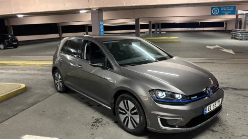 VOLKSWAGEN GOLF SKINNSETER / KEYLESS / ACC / DAB+