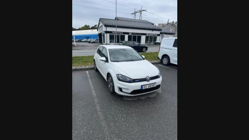 VOLKSWAGEN GOLF e-Golf