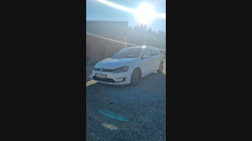 VOLKSWAGEN GOLF E-Golf