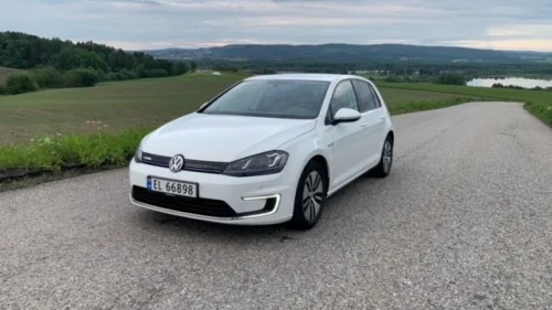 VOLKSWAGEN GOLF E-GOLF