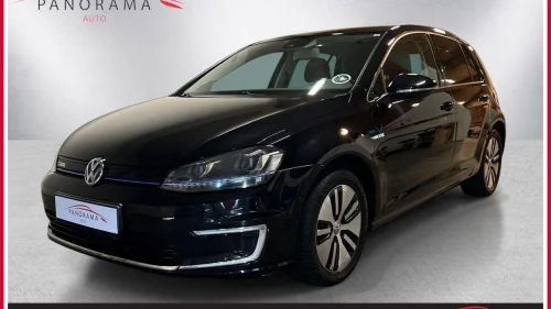 VOLKSWAGEN GOLF Garanti Dynaudio Skinn NAVI Keyless ACC Kamera 972,-mnd
