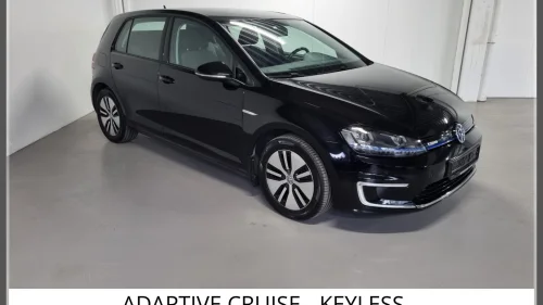 VOLKSWAGEN GOLF AUTOMAT-NAVIGASJON-R.KAMERA-MFJ RATT-LED-ISOFIX- NY EU