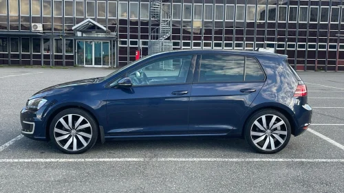 VOLKSWAGEN GOLF E-GOLF