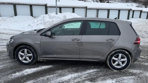 VOLKSWAGEN GOLF e-Golf