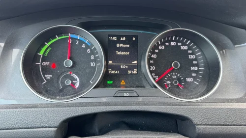 VOLKSWAGEN GOLF EGolf