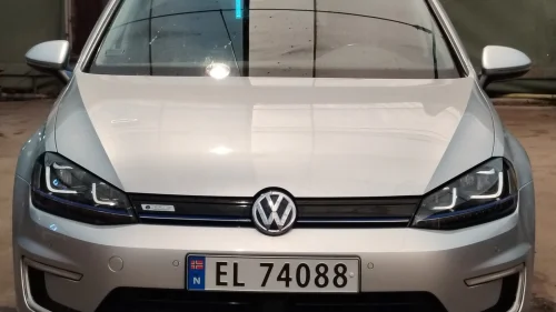 VOLKSWAGEN GOLF E-Golf/1Eier/Full historikk/Eu til 09.2027/Garanti