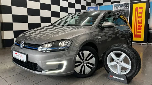 VOLKSWAGEN GOLF E-GOLF*85KW*NORSK*LAV KM*VARMEPUMPE*NY EU+SERVICE